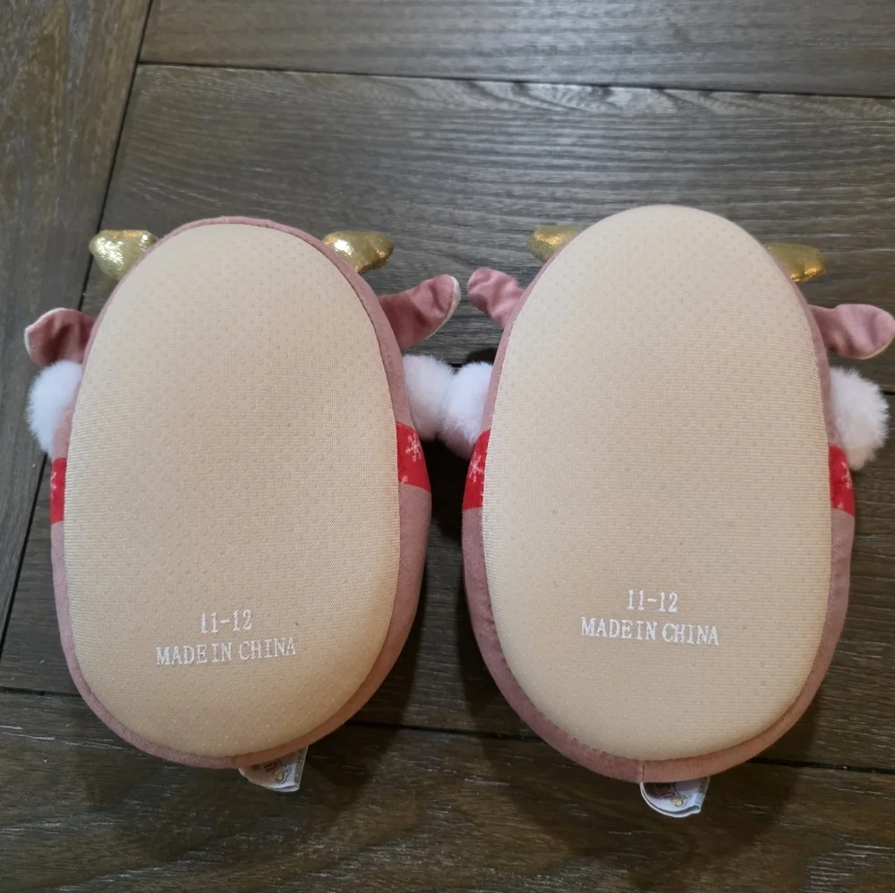 Squishmallows Holiday Slippers Featuring Dawn the Fawn, Size 11-12